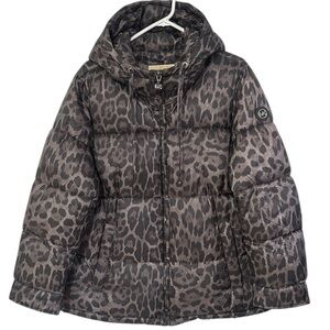 🦋Michael Kors Women’s Quilted Leopard Charcoal hooded
Jacket size-1X